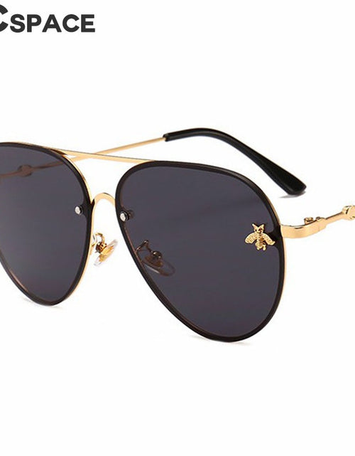 Load image into Gallery viewer, Luxury Bee Pilot Sunglasses
